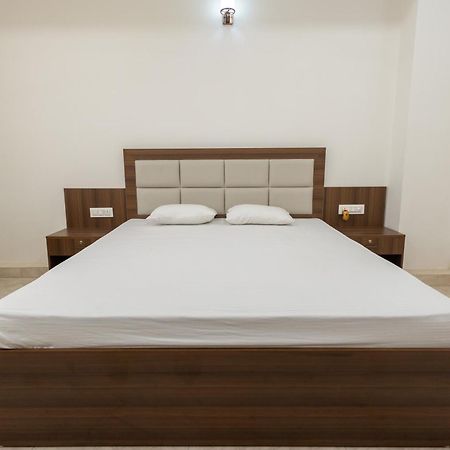 Maryada Maitri Resort -100 Rooms & 3 Banquets Siliguri Buitenkant foto