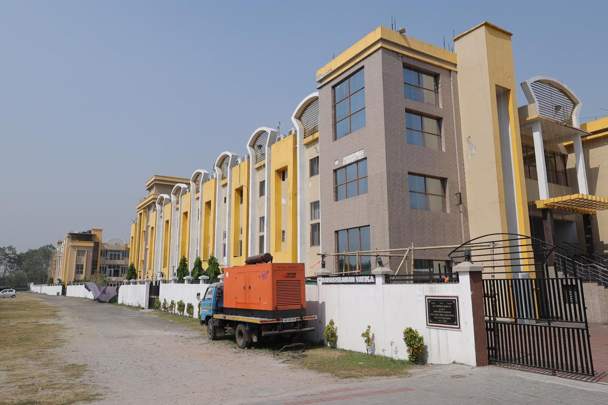 Maryada Maitri Resort -100 Rooms & 3 Banquets Siliguri Buitenkant foto